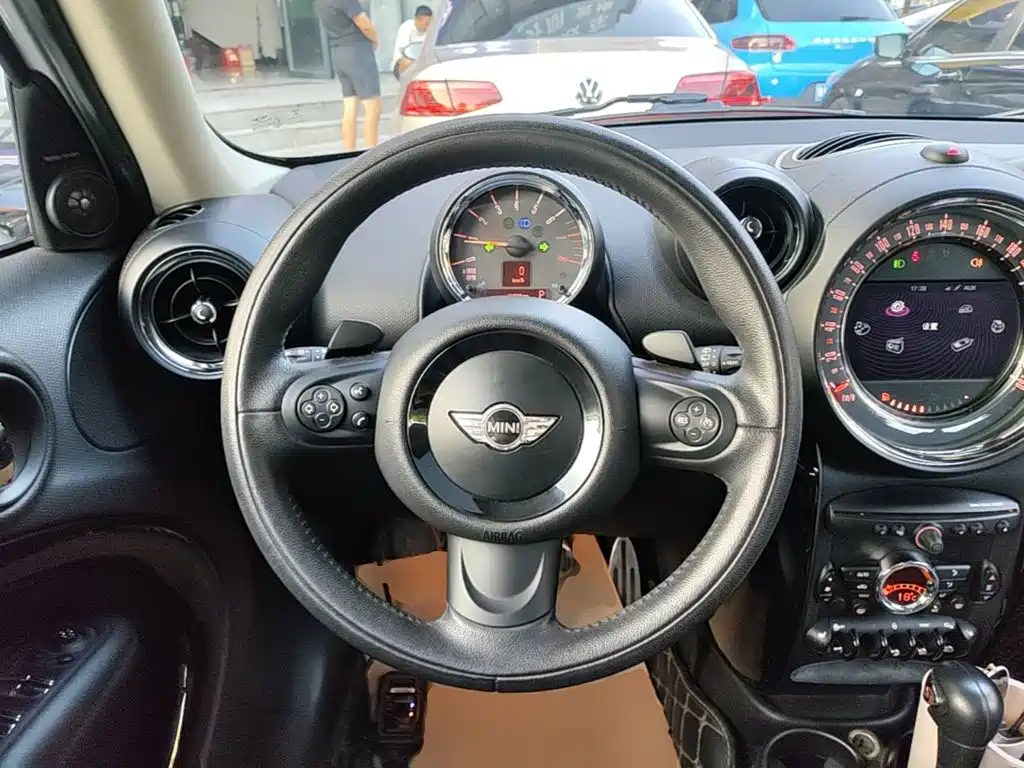 MINI Mini Countryman — миниатюра 11