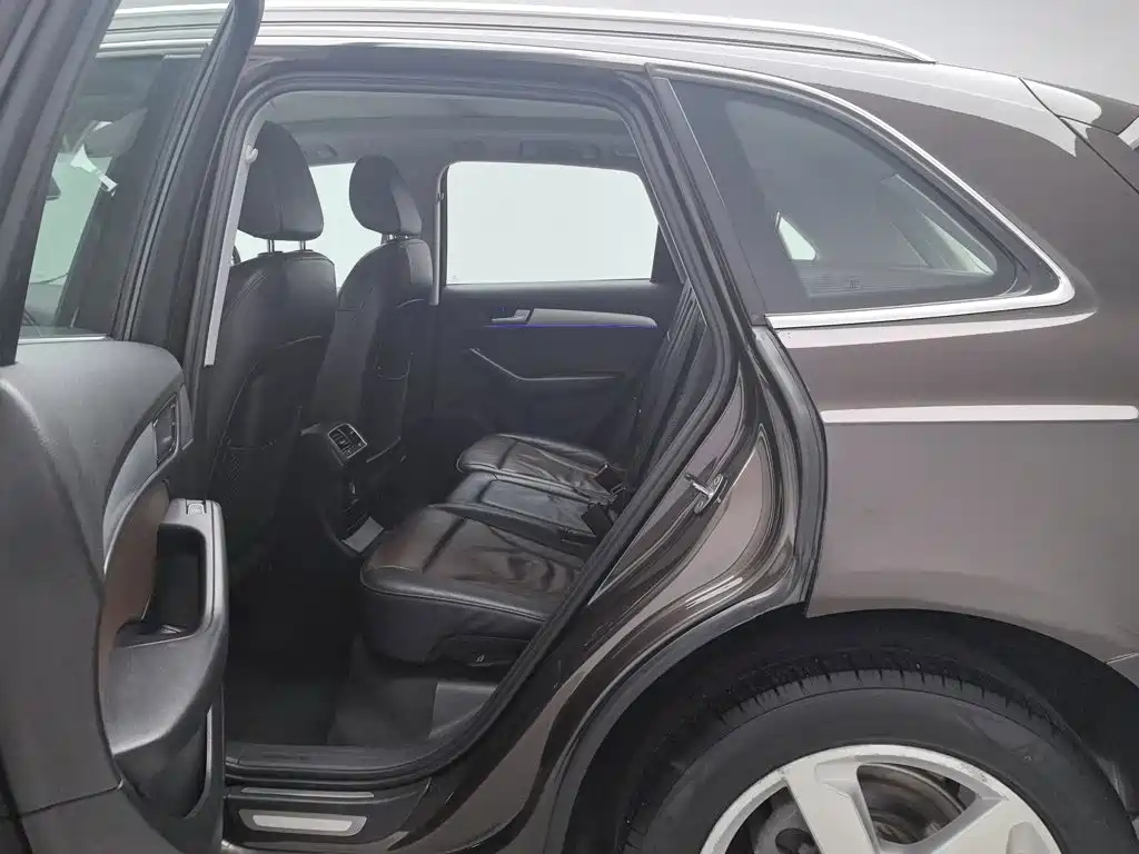 Audi Q5 — миниатюра 15