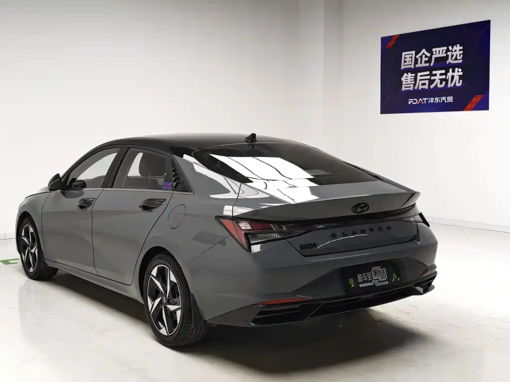 Hyundai Elantra — миниатюра 6