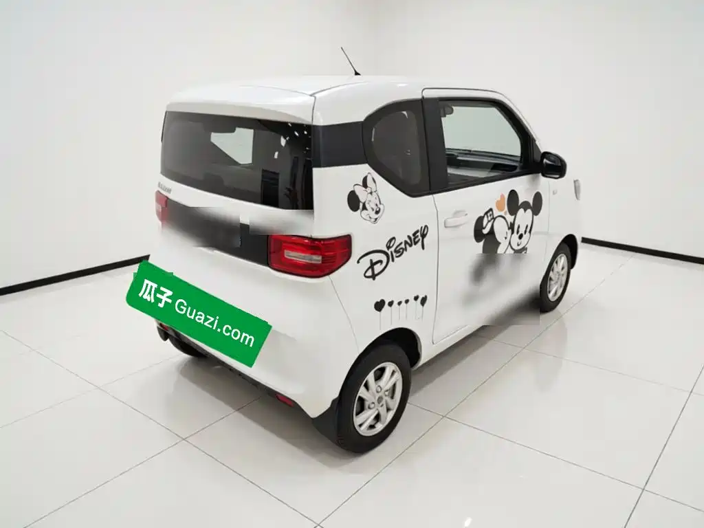 Wuling MINIEV — миниатюра 4