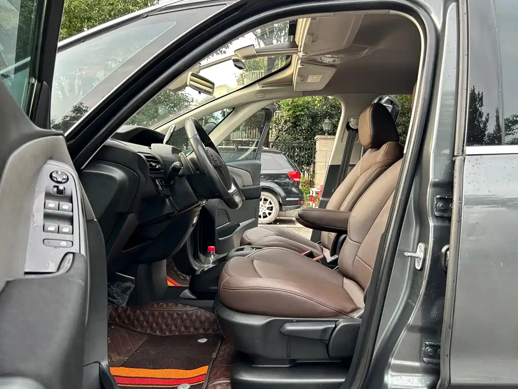 Citroen C4 Picasso — миниатюра 8