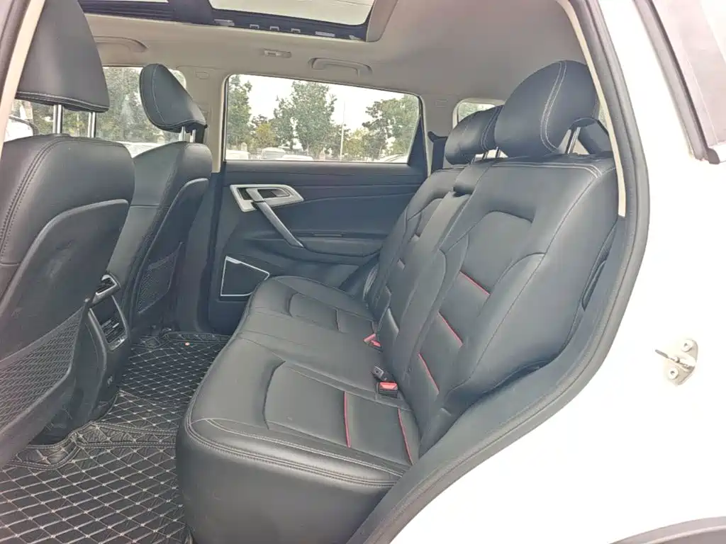 Geely Boyue — миниатюра 17