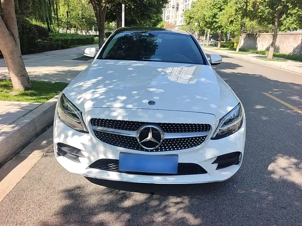 Mercedes-Benz C-Class — миниатюра 3