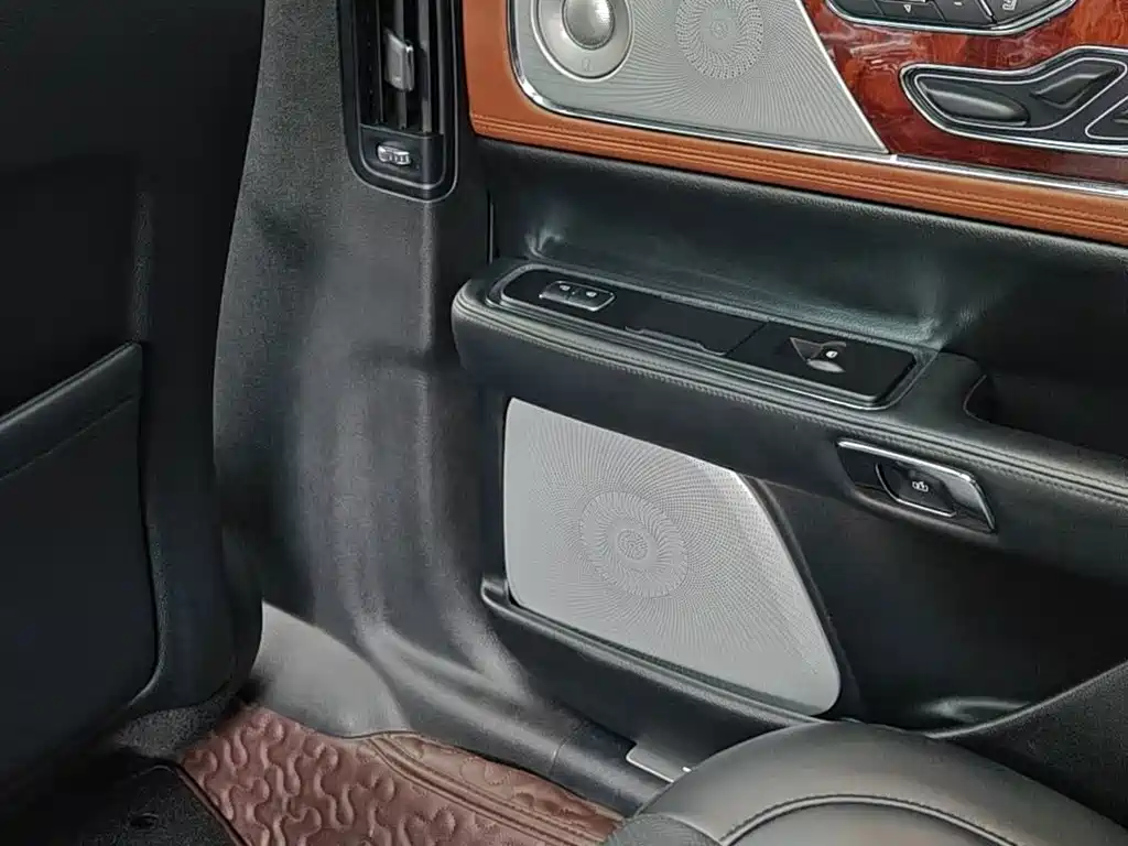 Lincoln Continental — миниатюра 8