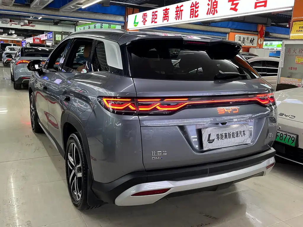 BYD L DM-i — миниатюра 4