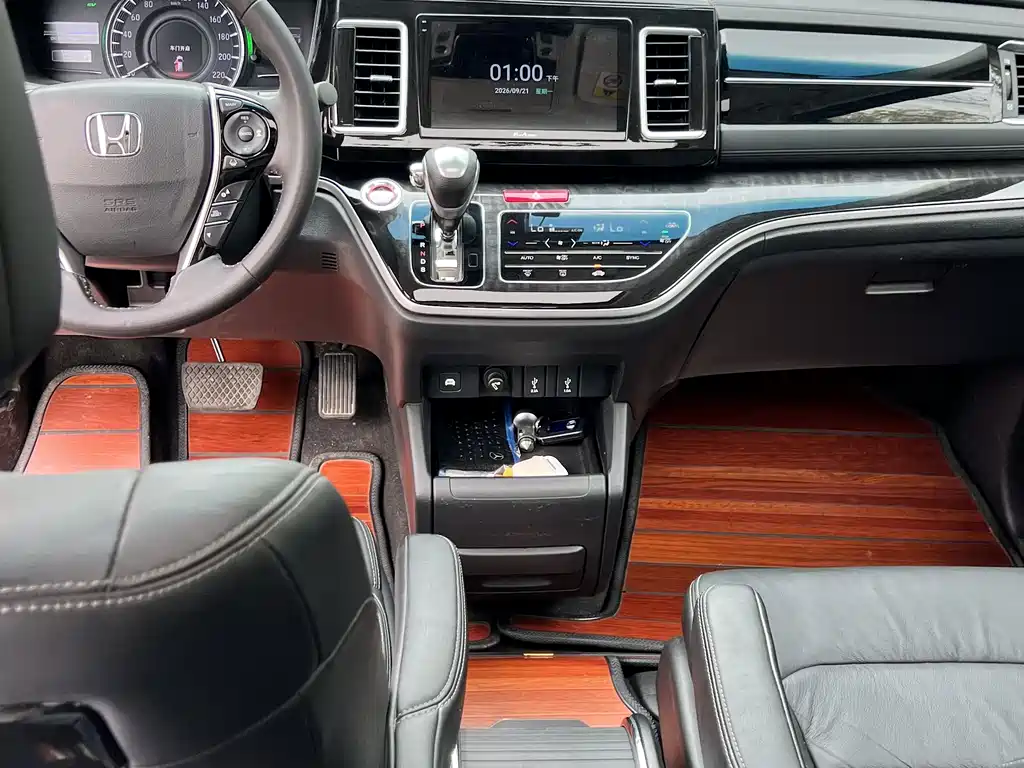 Honda Elysion — миниатюра 7