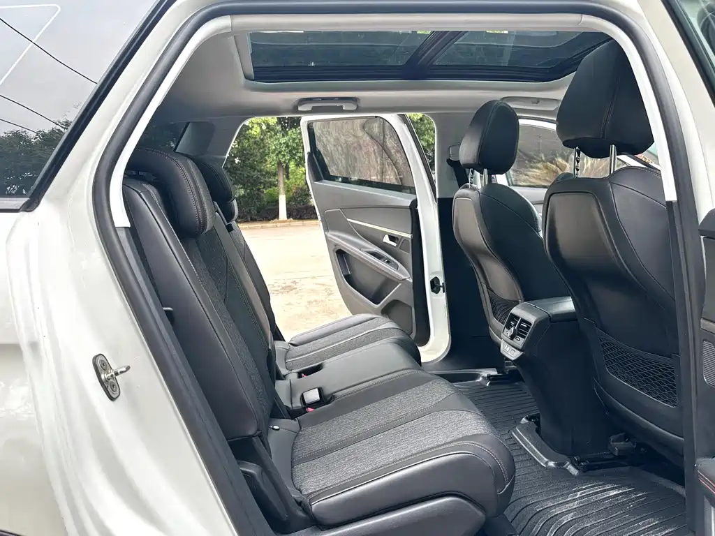 Peugeot 5008 — миниатюра 13