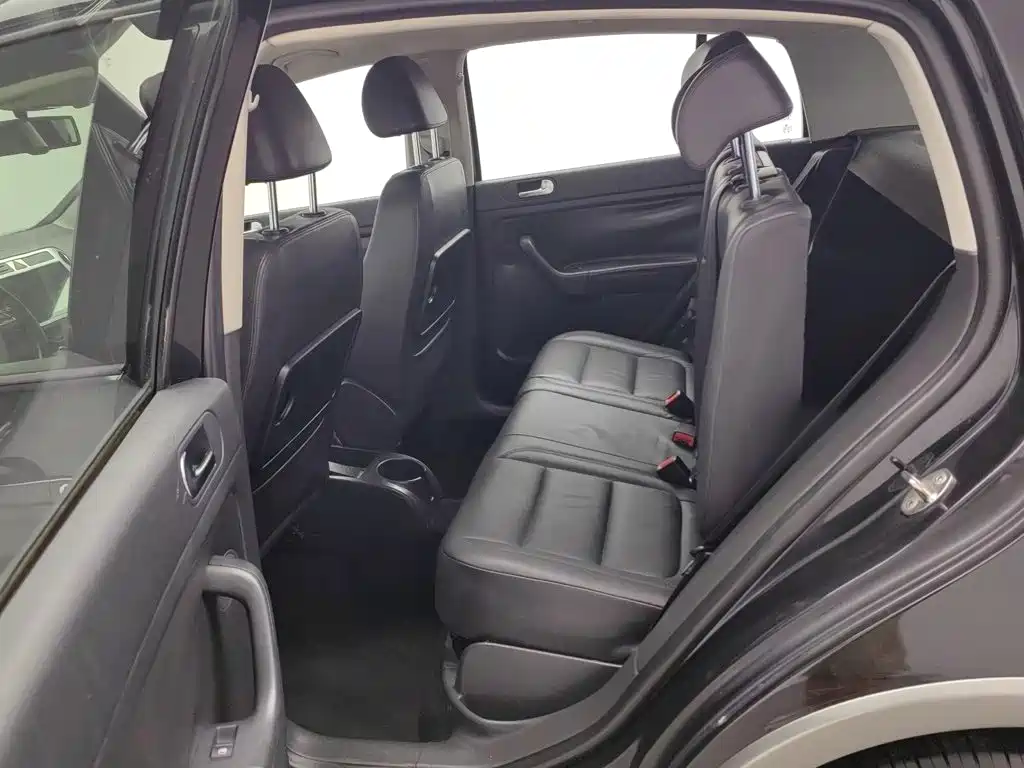 Volkswagen Golf (Import) — миниатюра 15