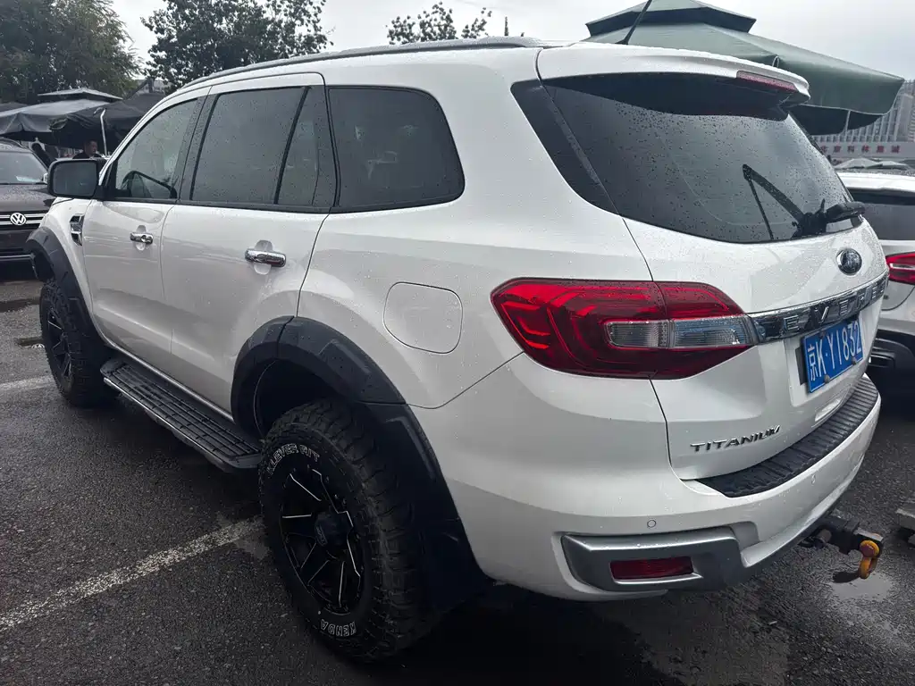 Ford Everest — миниатюра 18