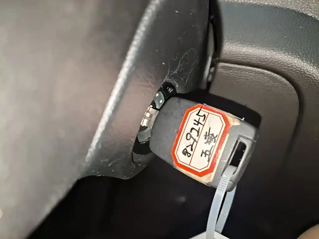 Wuling Hongguang V — миниатюра 9