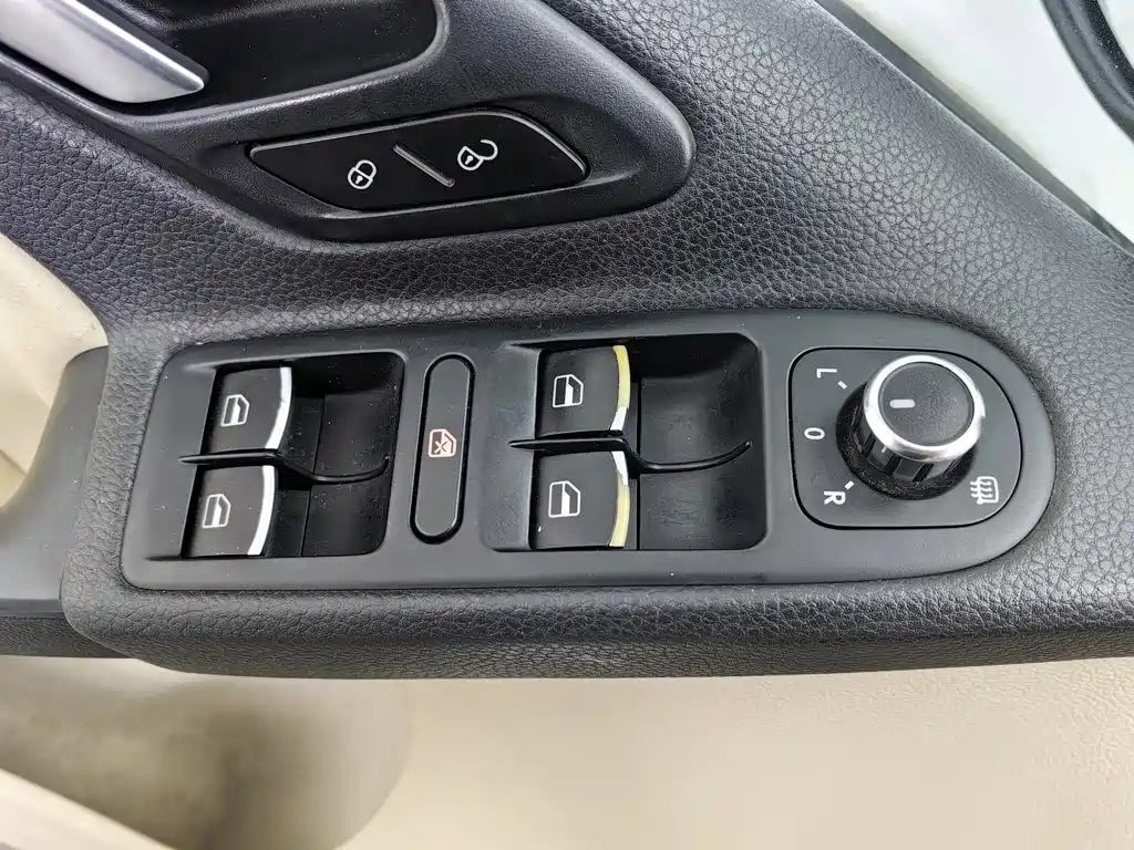 Volkswagen Golf — миниатюра 9