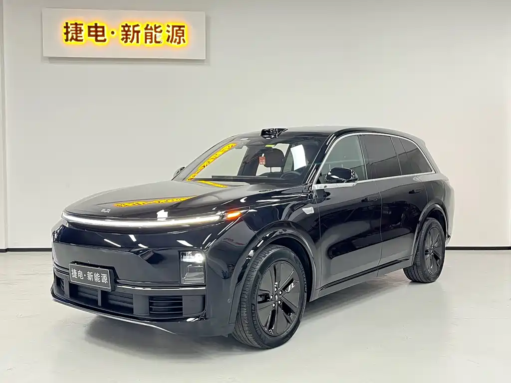 Li Auto Li L8 2024