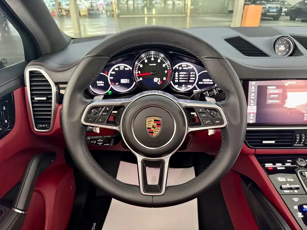 Porsche Cayenne — миниатюра 9