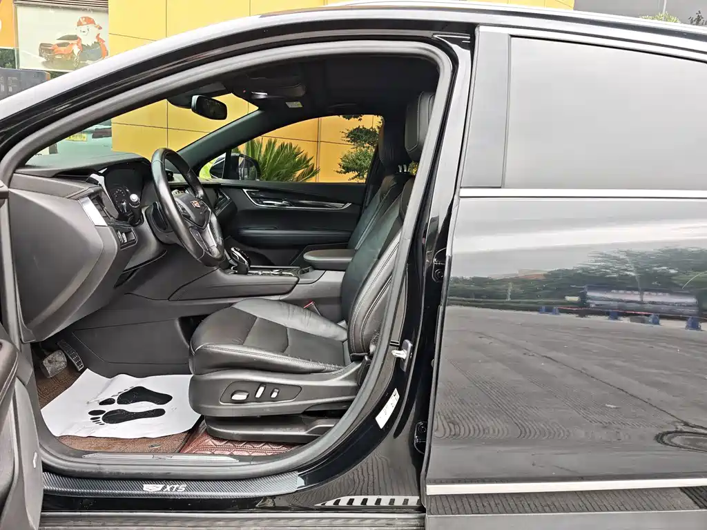 Cadillac XT5 — миниатюра 7