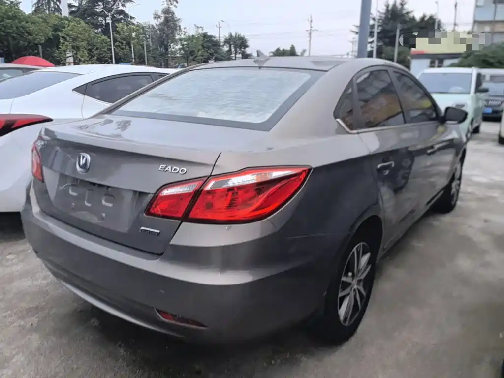 Changan Eado — миниатюра 7