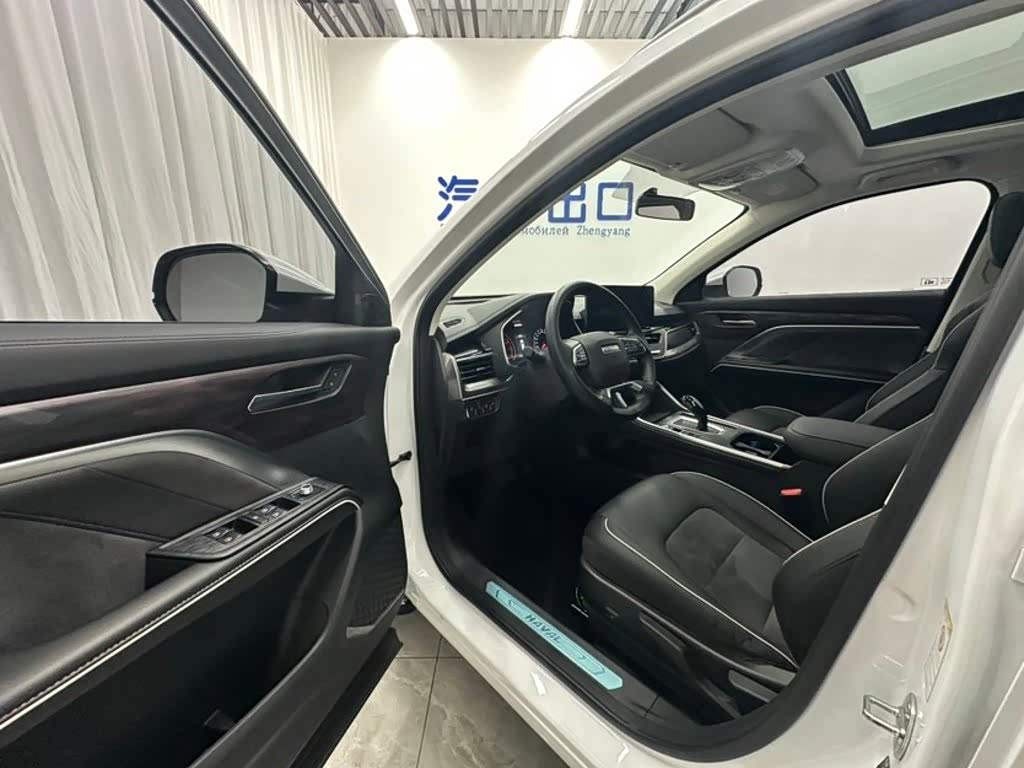 Haval Haval H6 1.5 л 2024 г. Белый, пробег 8400 км