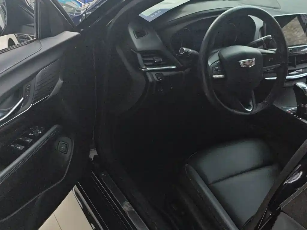 Cadillac CT4 — миниатюра 7