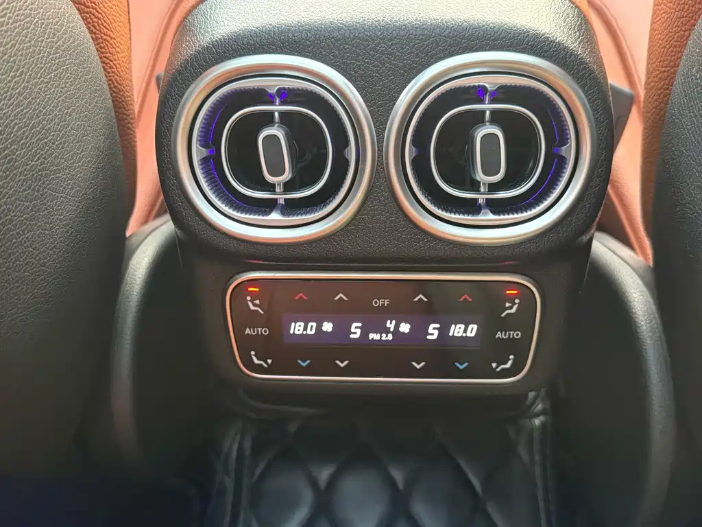 Mercedes-Benz GLC — миниатюра 18