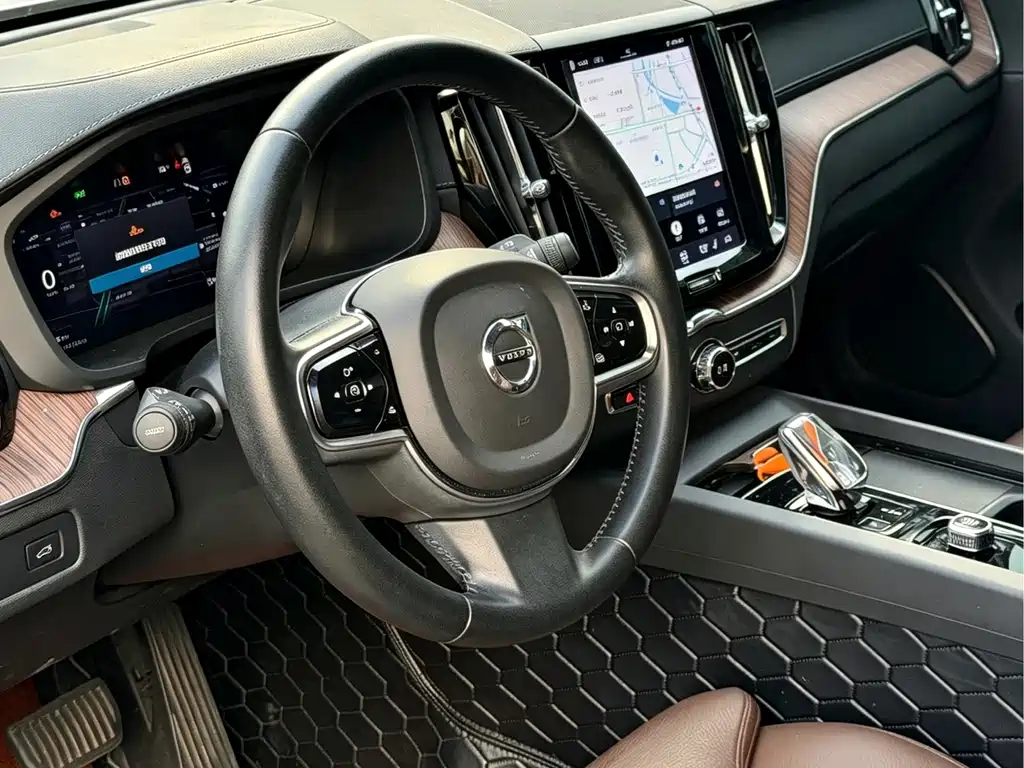 Volvo XC60 — миниатюра 8