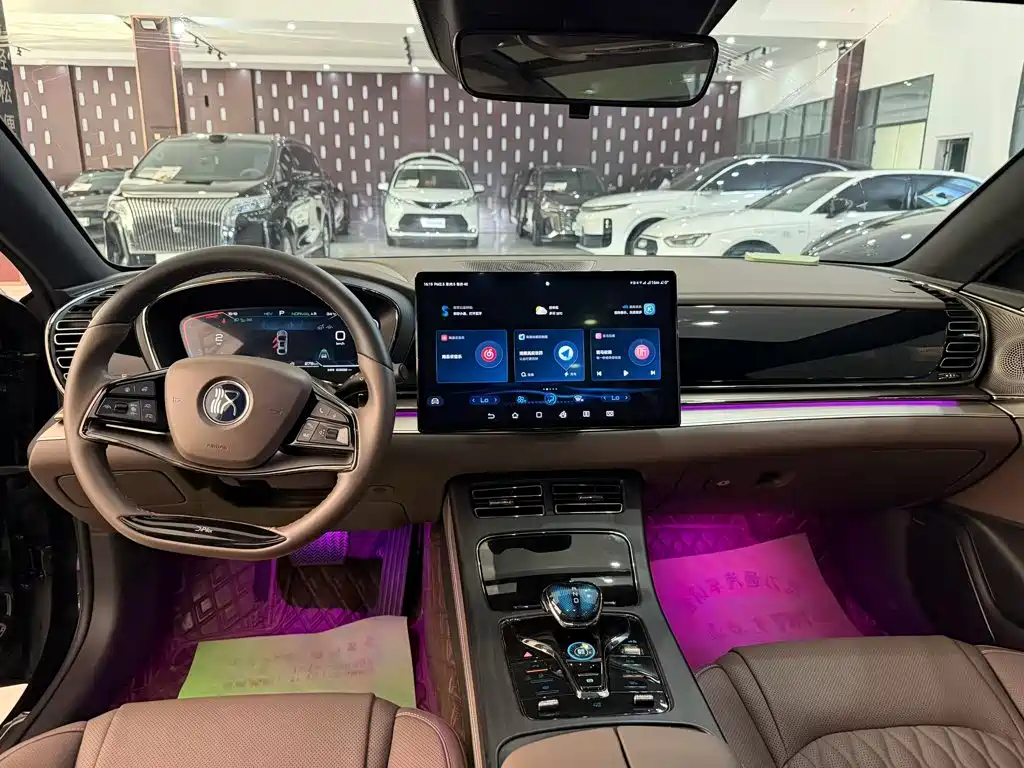 BYD Han — миниатюра 6