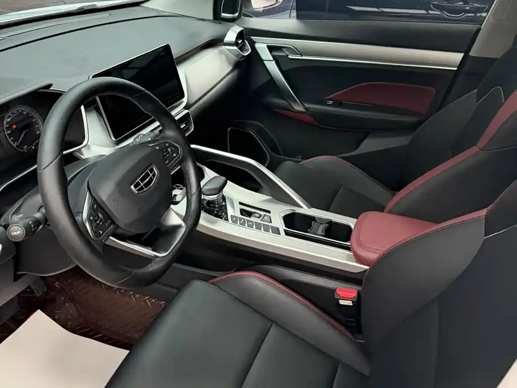 Geely Binyue — миниатюра 11