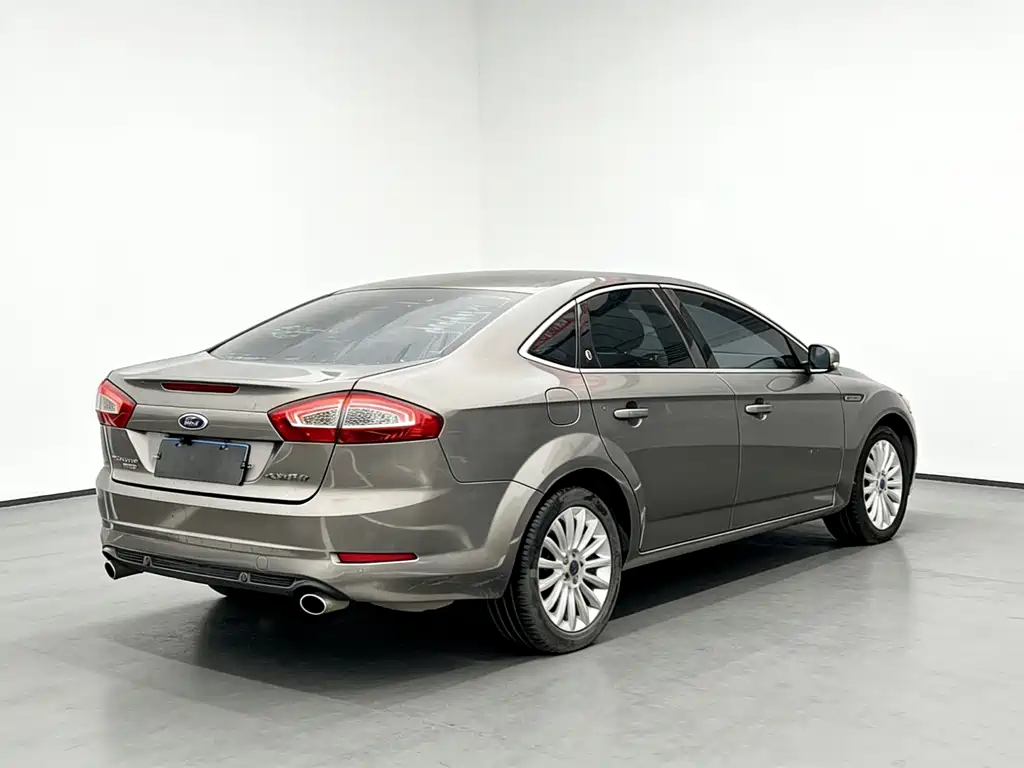 Ford Mondeo - 2011 2.0L GTDi200 Luxury