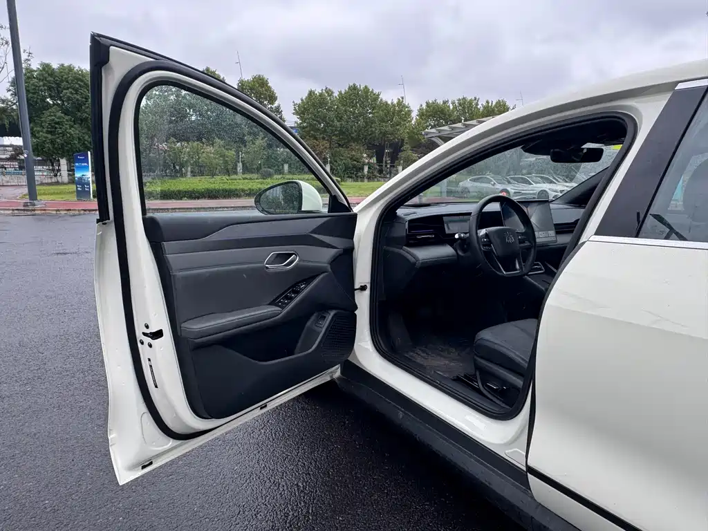 BYD Qin L — миниатюра 3