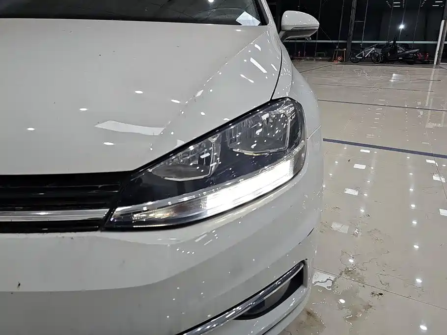 Volkswagen Golf — миниатюра 5