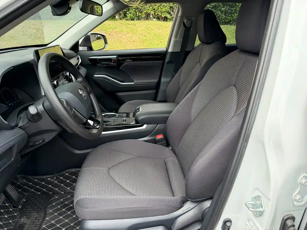 Toyota Highlander — миниатюра 8