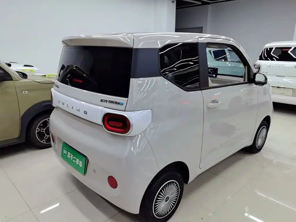 Wuling MINIEV — миниатюра 7