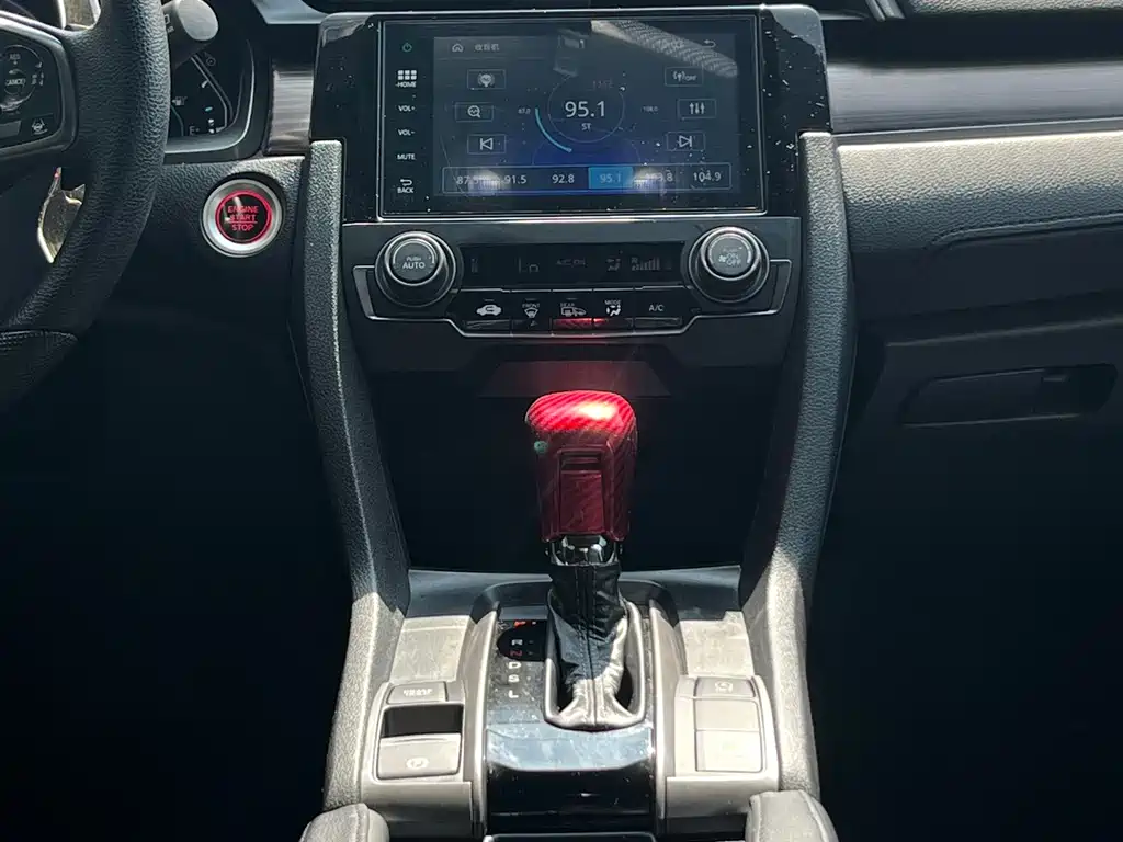 Honda Civic — миниатюра 13
