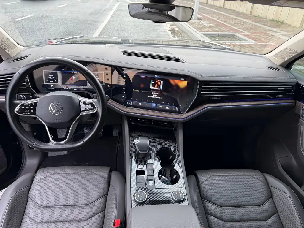 Volkswagen Touareg — миниатюра 6