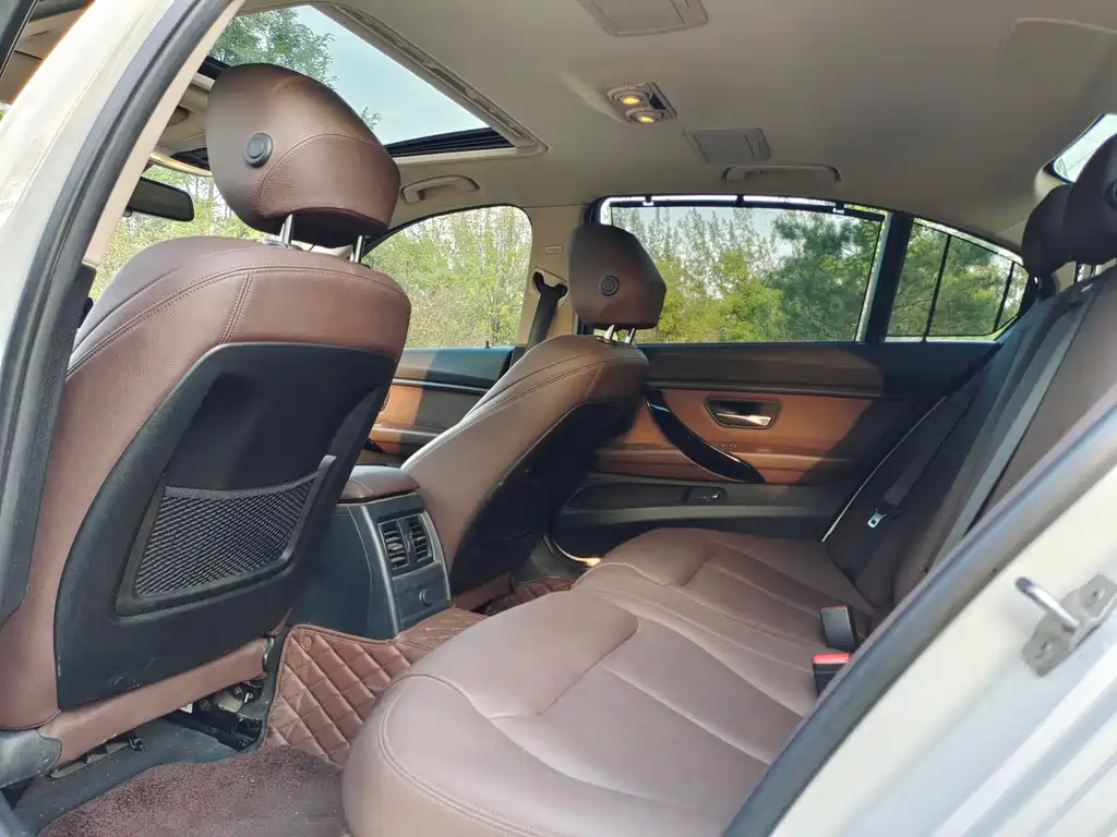 BMW 3 Series — миниатюра 8