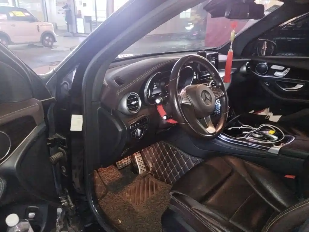Mercedes-Benz GLC — миниатюра 12