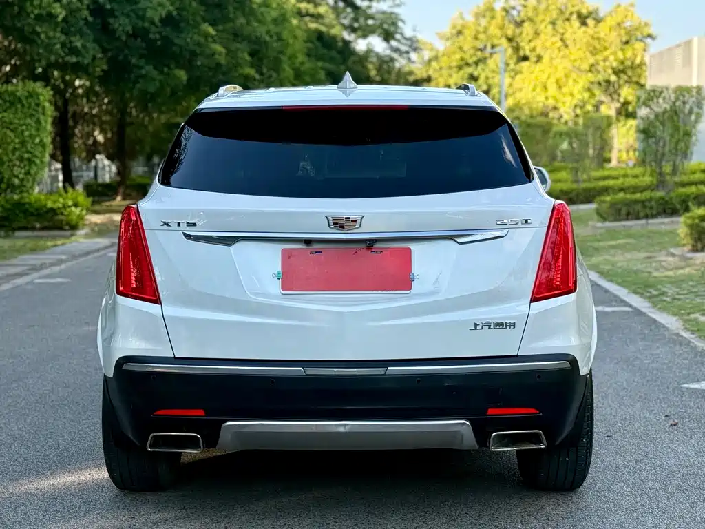 Cadillac XT5 — миниатюра 6