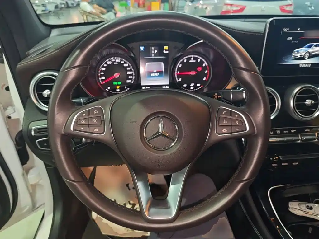 Mercedes-Benz GLC — миниатюра 11
