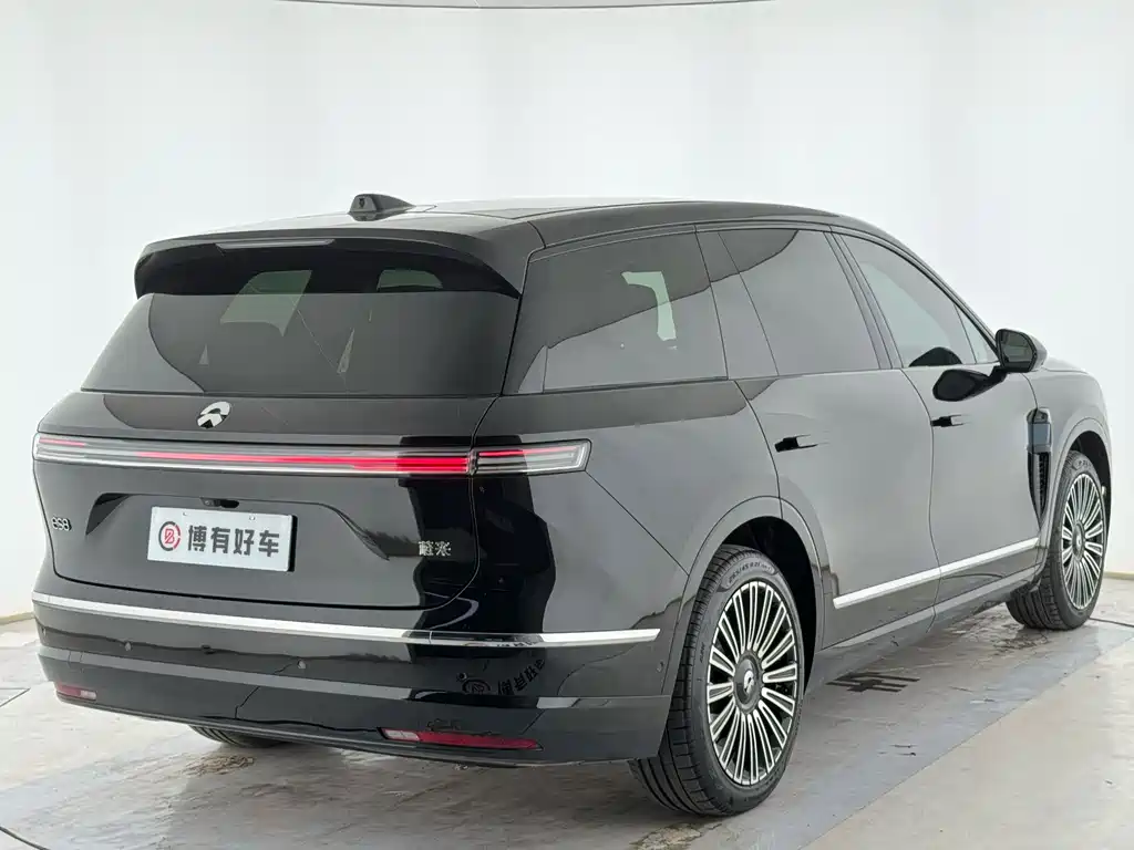 NIO ES8 — миниатюра 11