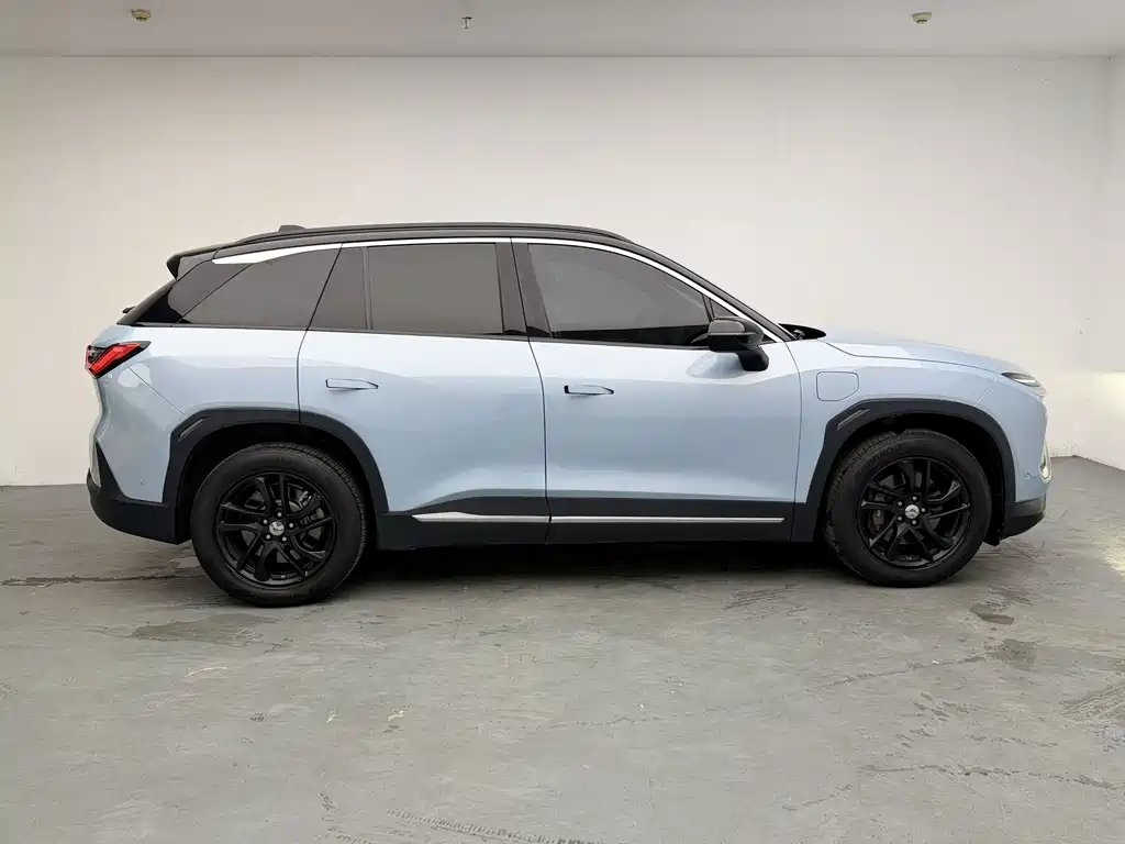 NIO ES6 — миниатюра 8