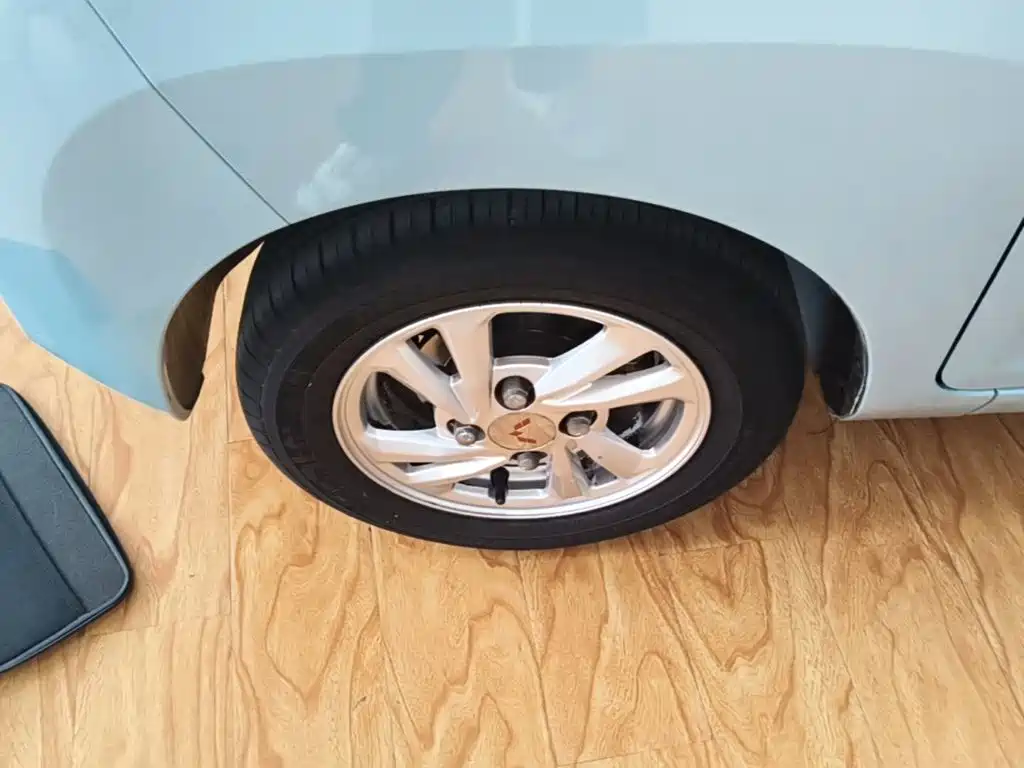 Wuling MINIEV — миниатюра 23