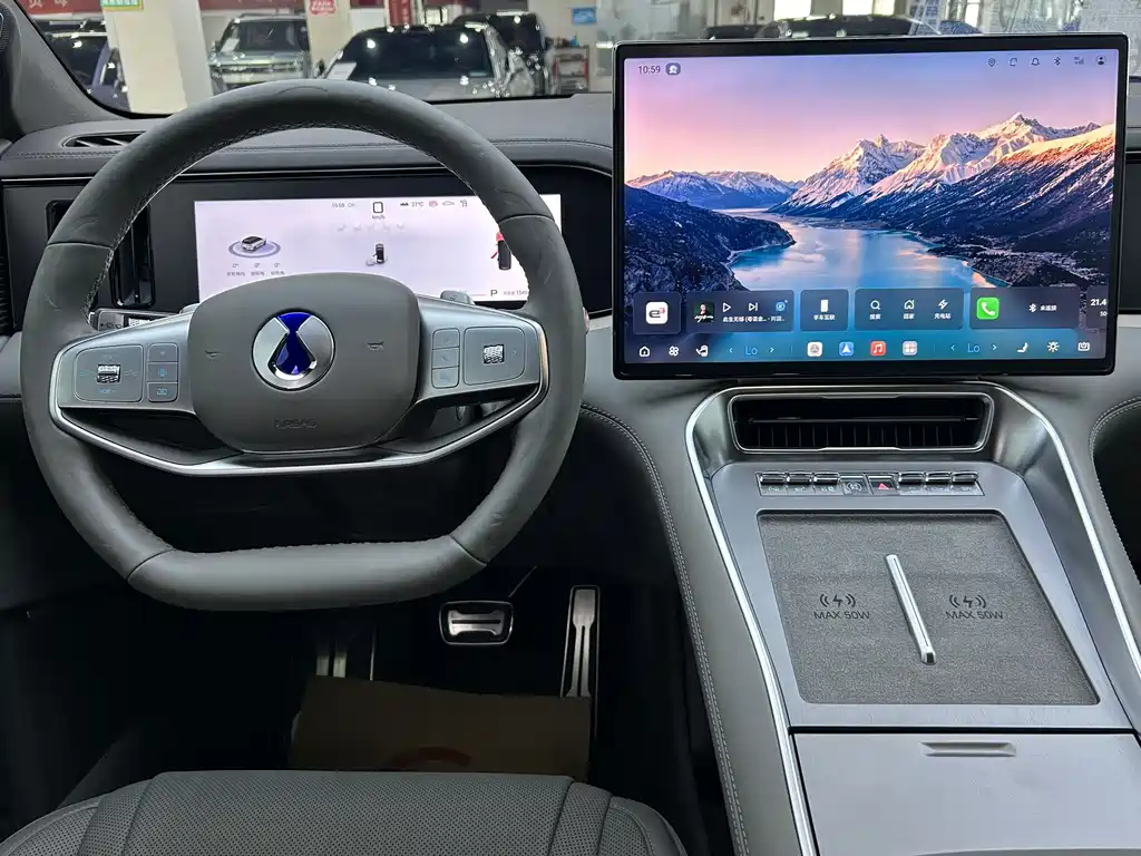 Denza Denza N8L — миниатюра 8