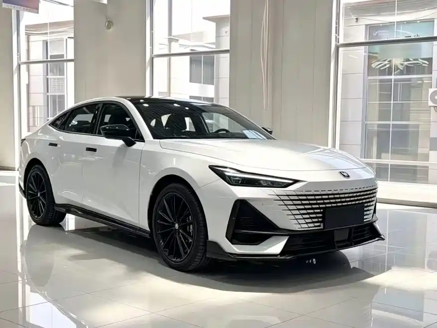 Changan UNI-V — миниатюра 3