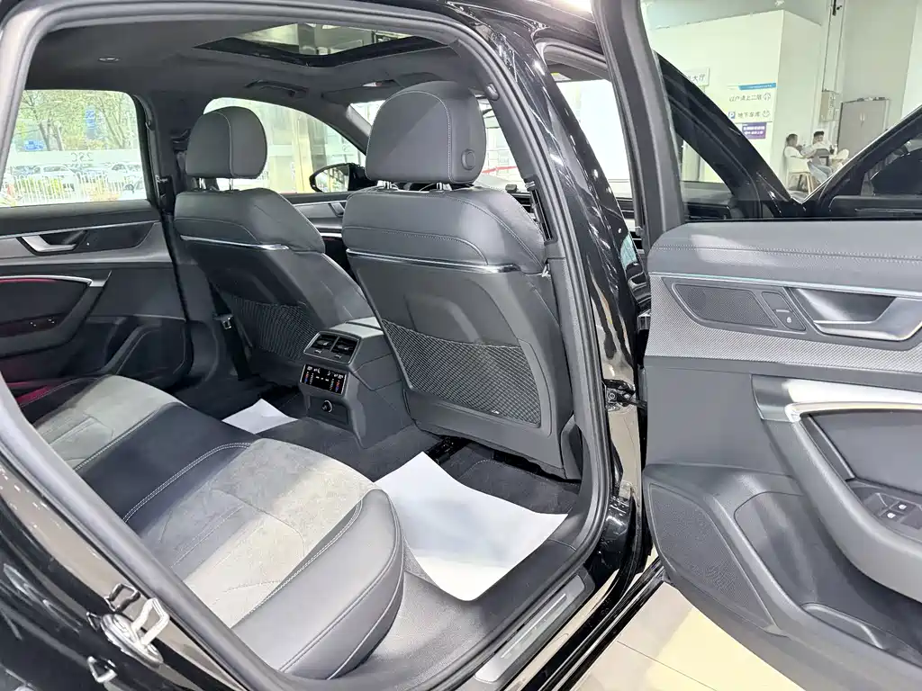 Audi A6L — миниатюра 20