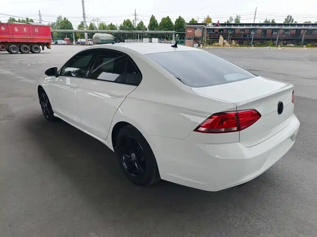 Volkswagen Lamando — миниатюра 5