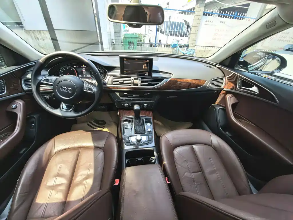 Audi A6L — миниатюра 12