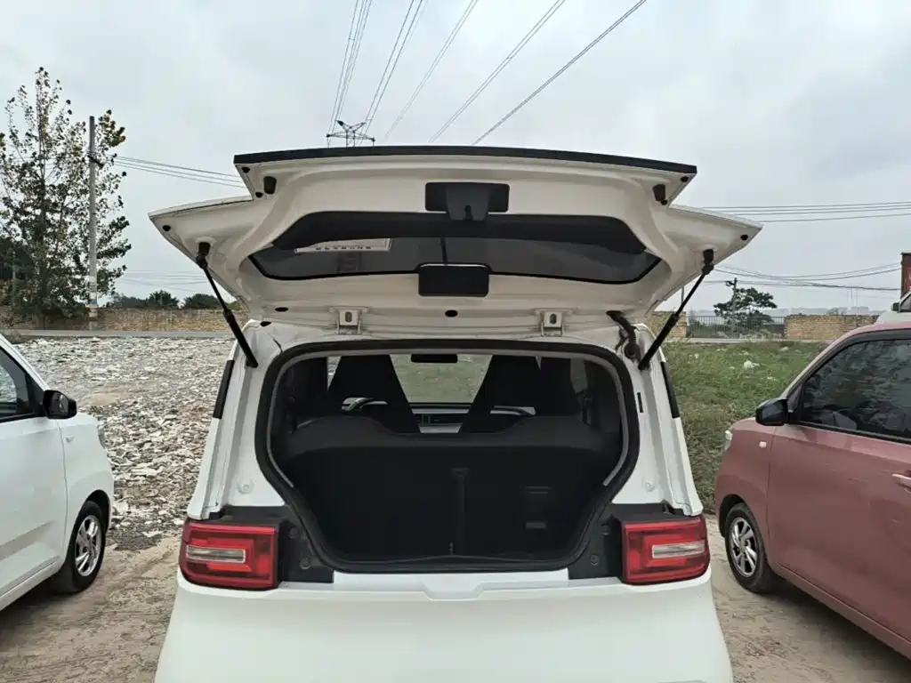 Wuling MINIEV — миниатюра 19