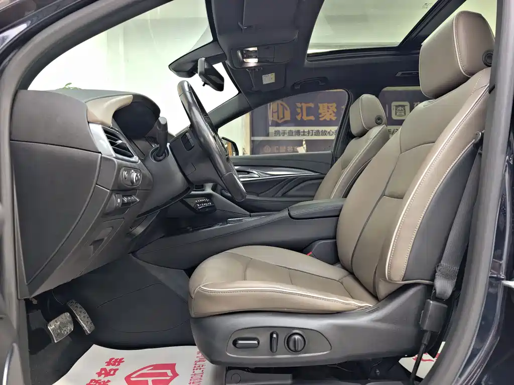 Buick Enclave — миниатюра 18