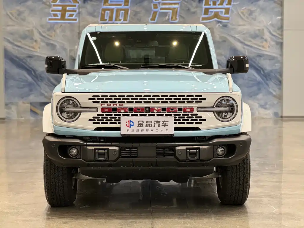Ford Bronco — миниатюра 2