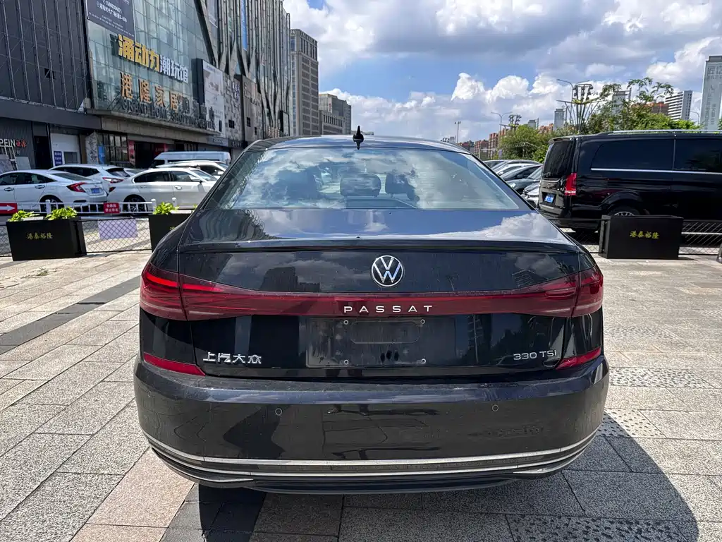 Volkswagen Passat — миниатюра 12