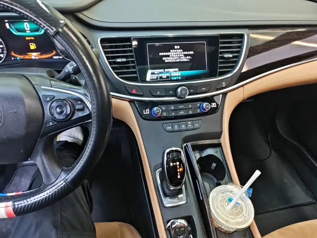 Buick LaCrosse — миниатюра 13
