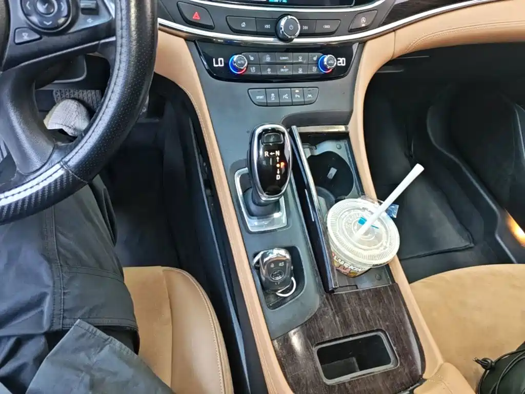 Buick LaCrosse — миниатюра 14